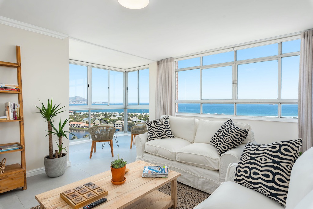 Amazing Ocean Views from Every Room. - Milnerton, Cape Town - Photo 2