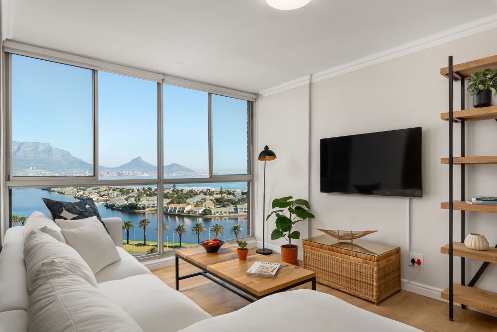 Postcard Views of Table Mountain. Generator for elevator. - Milnerton, Cape Town - Photo 7