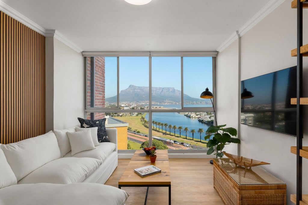 Postcard Views of Table Mountain. Generator for elevator. - Milnerton, Cape Town - Photo 8