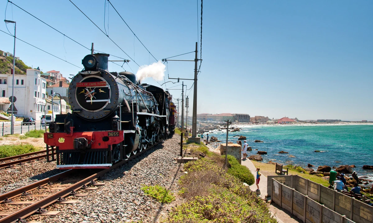 Take the Coastal Train to Simon’s Town: A Scenic Day Trip Guide