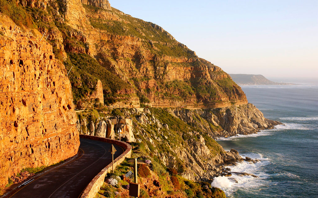 Cycling Chapman’s Peak at Sunrise: Rentals, Gradients and Car‑Free Windows