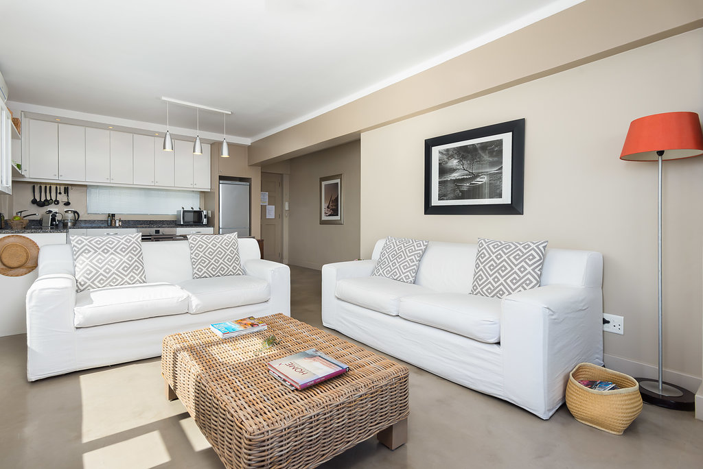 Apartment close to V&A Waterfront with Views. - York Road, Green Point - Photo 7