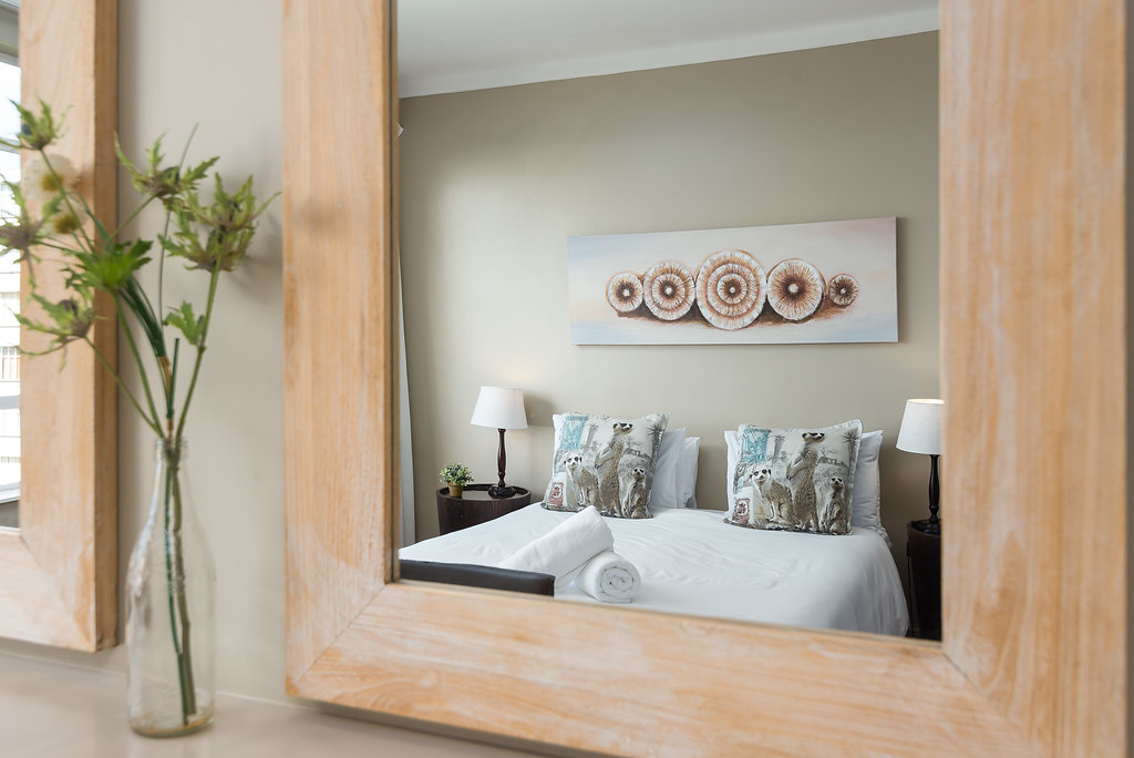 Apartment close to V&A Waterfront with Views. - York Road, Green Point - Photo 5