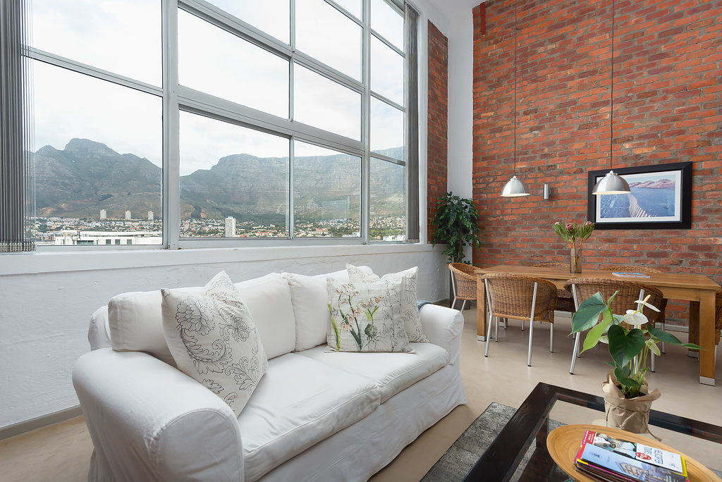 Amazing Loft with Stunning Table Mountain View - 45 Bloem Street - Photo 2