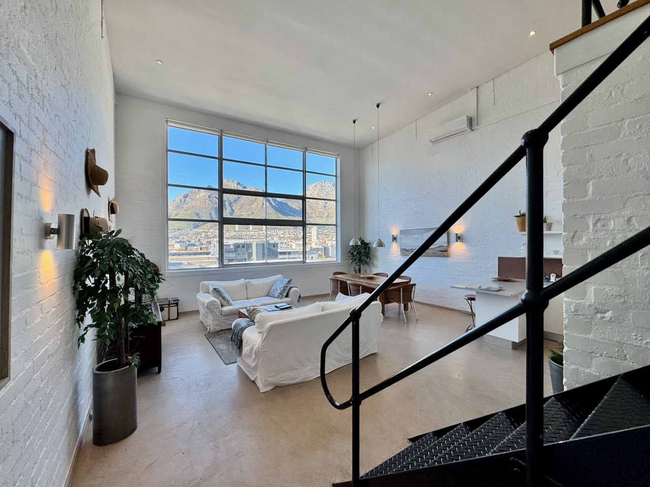 Amazing Loft with Stunning Table Mountain View - Cape Town