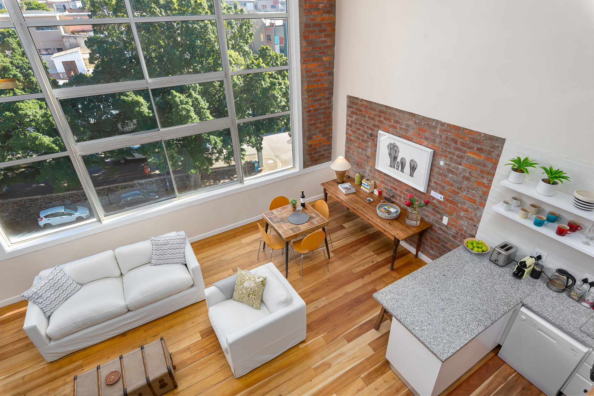 Stylish Industrial Loft with No Load-Shedding! - 45 Bloem Street - Photo 5